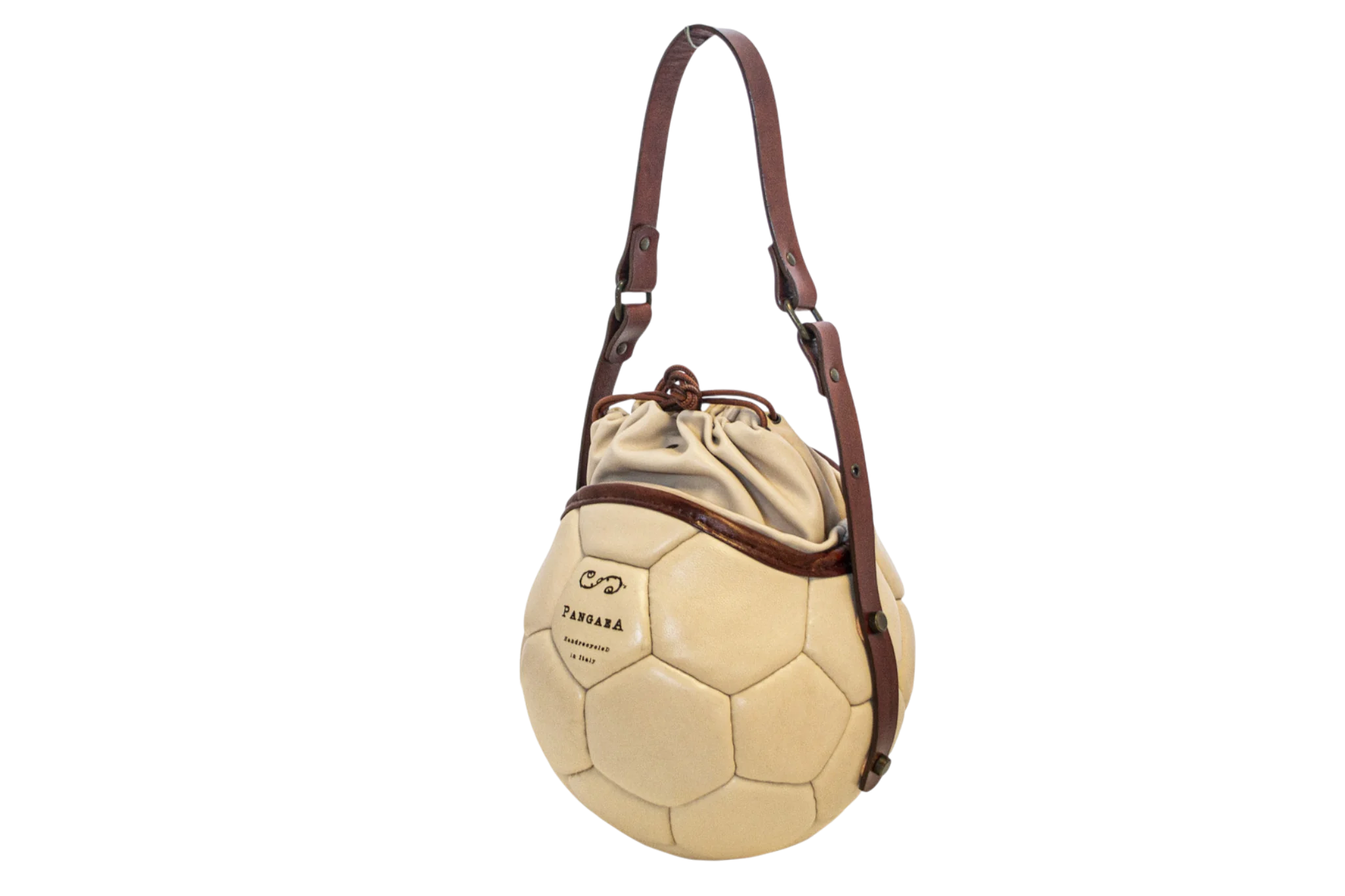 PANGAEA Round Bag in pelle naturale non colorata con chiusura in pelle naturale non colorata, vista tre quarti